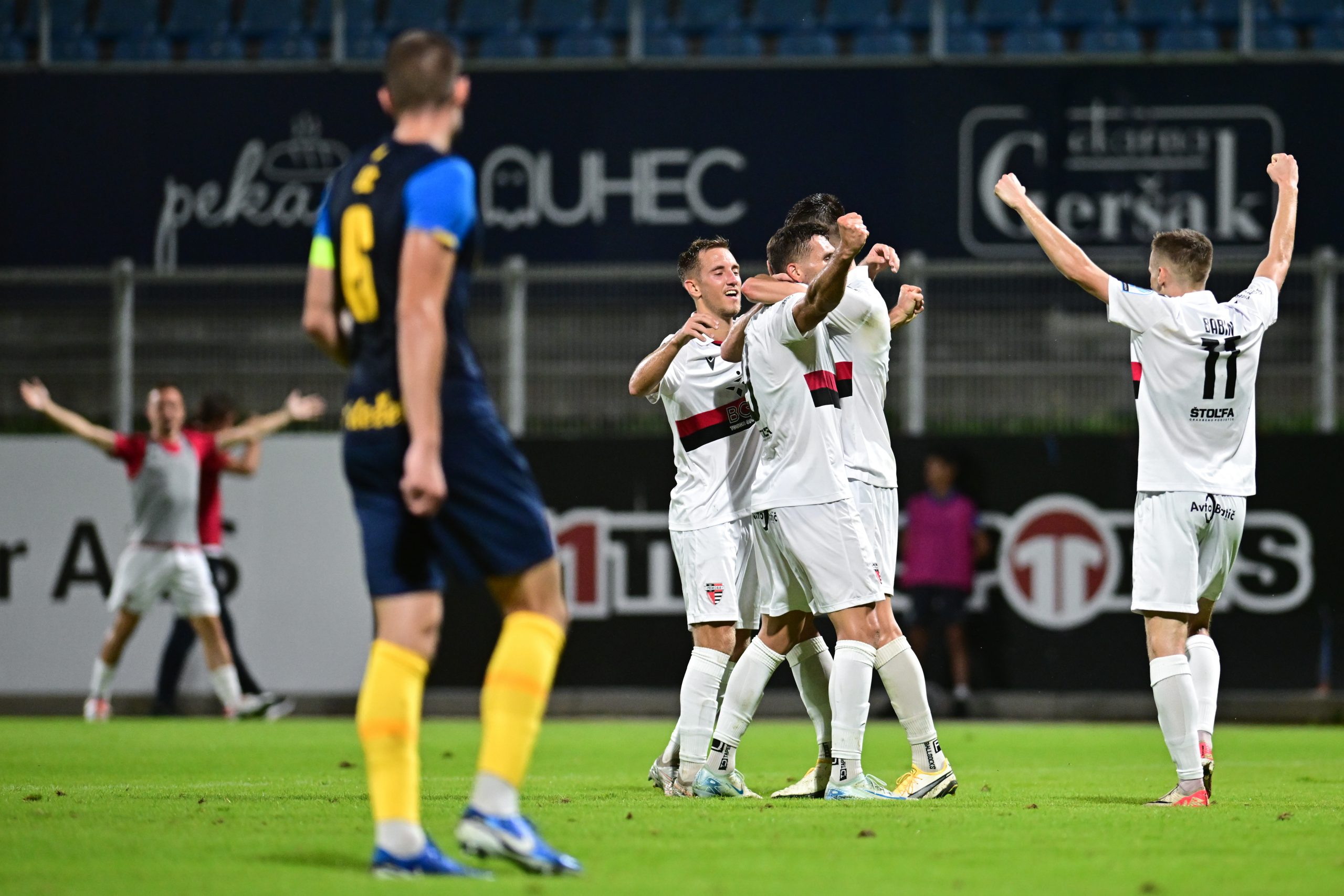 PRVA LIGA TELEMACH: ŠEST TEKEM, DEVET TOČK